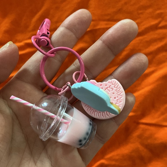 Cute key chain/bag charm - Picture 2 of 3